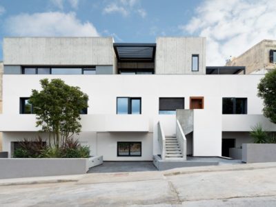 Archi_+_concrete_house_madliena01