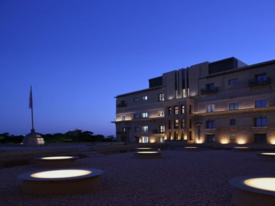 04_Hotel-Phoenicia_Night-view-of-new-sky-lounges_Photo-Credits-Julian-Vassallo